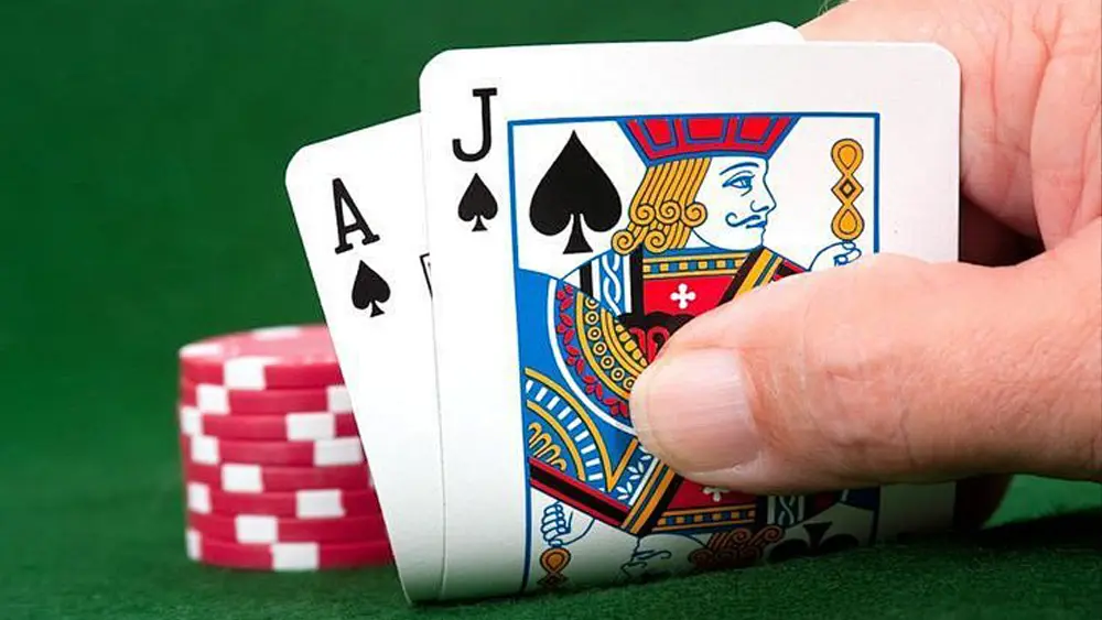 悟空德州扑克全攻略：翻牌前到河牌下注策略(图1)