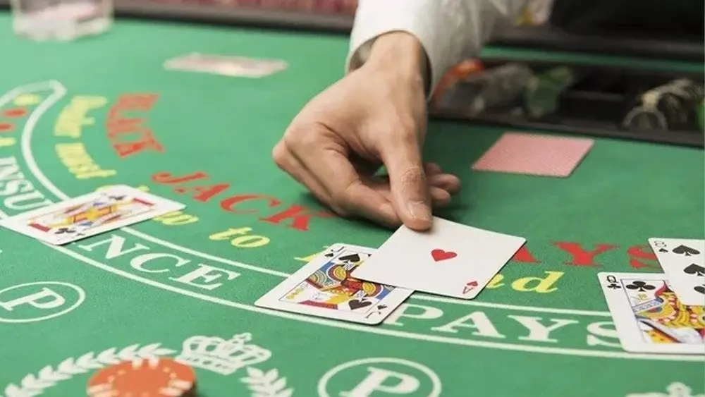 提升德州扑克技巧：悟空黑桃A官网解读高手常用的读牌方法与实战解析